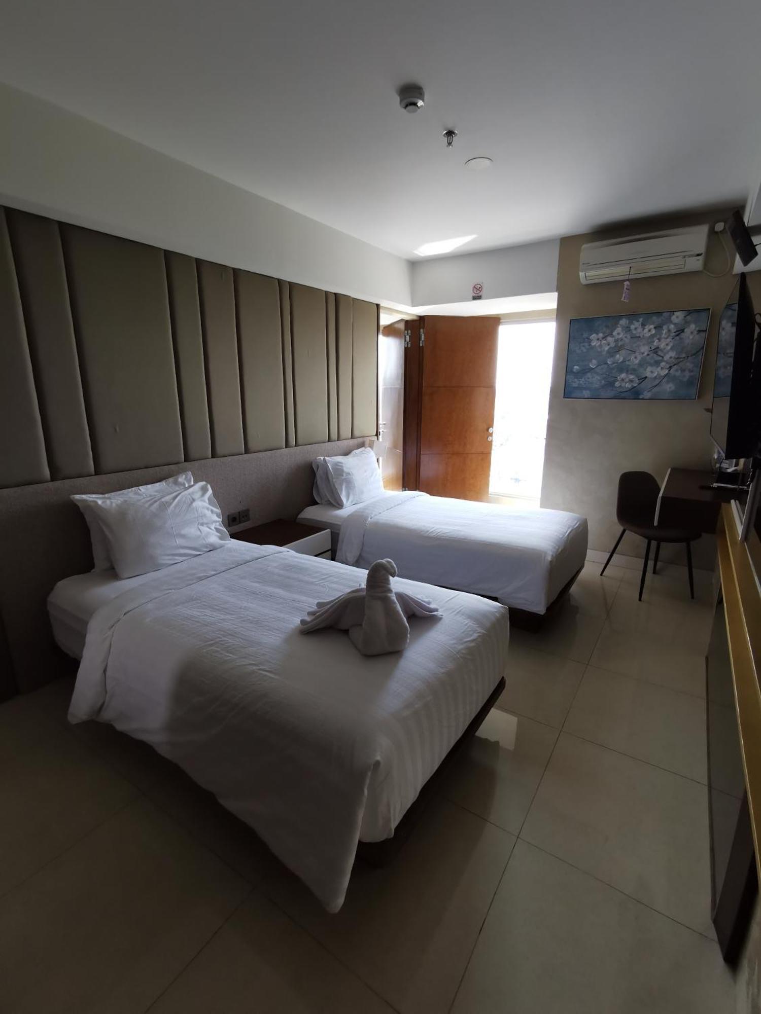 Warhol Residence Semarang Simpang Lima Esterno foto