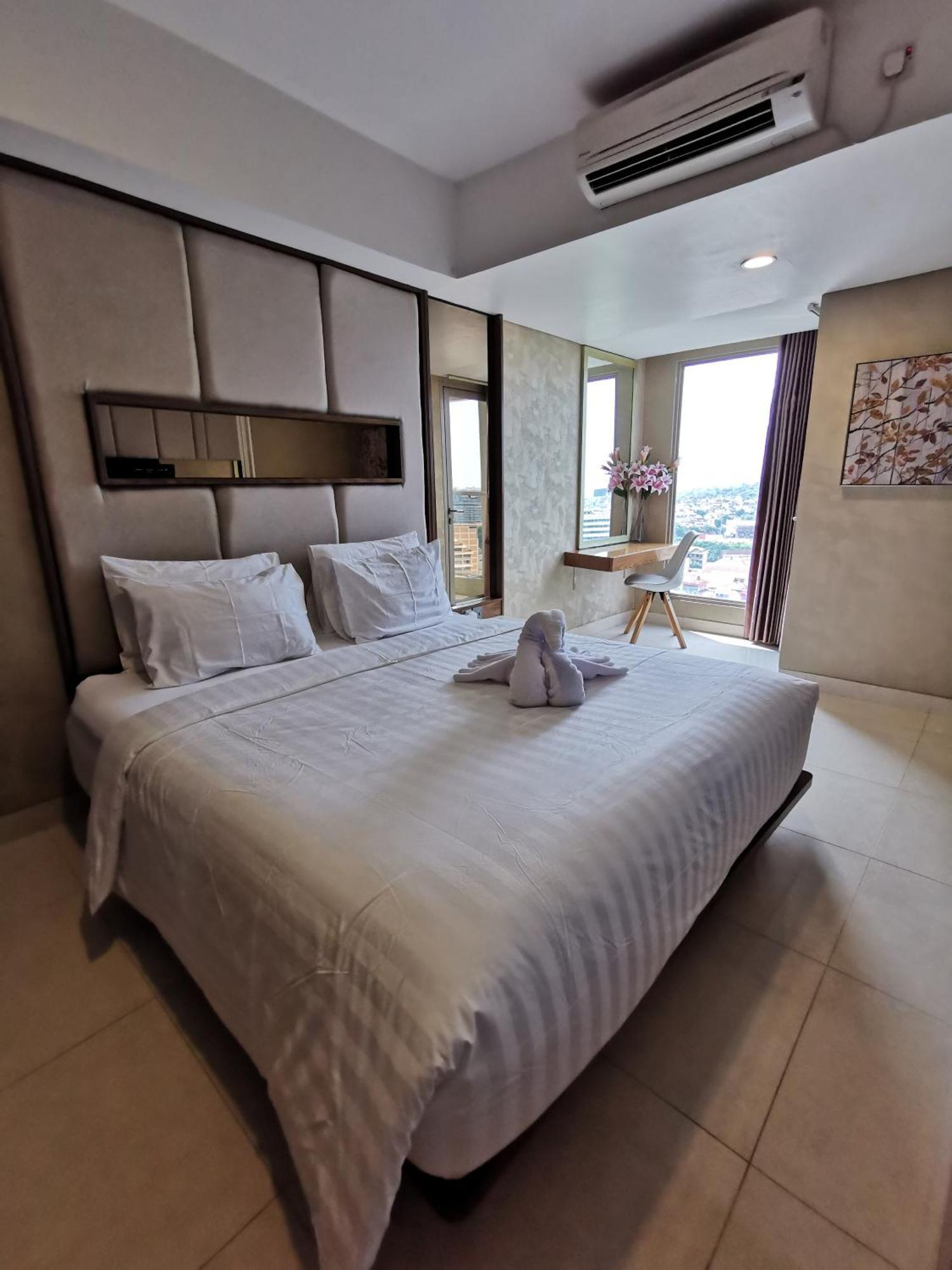 Warhol Residence Semarang Simpang Lima Esterno foto