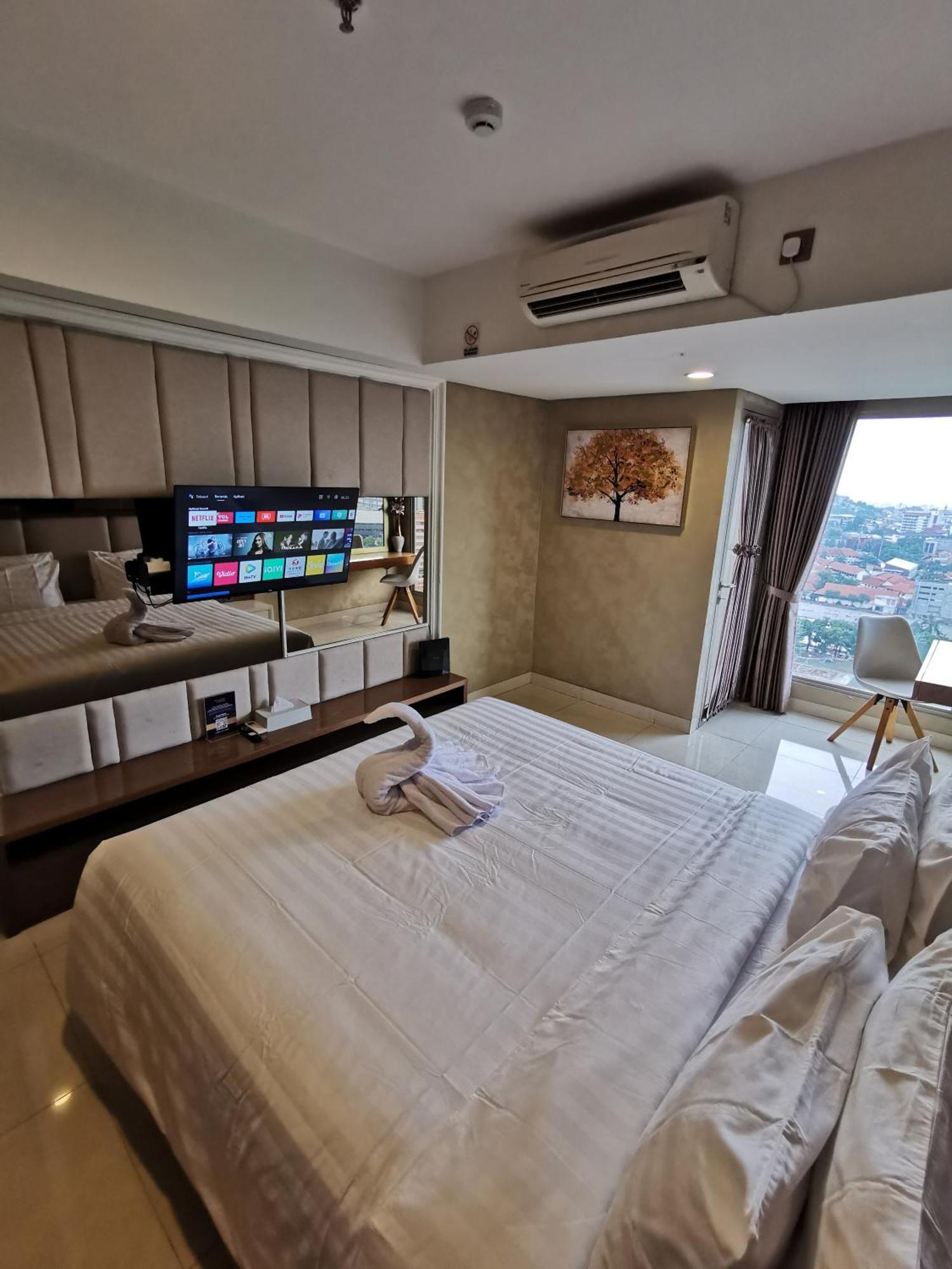 Warhol Residence Semarang Simpang Lima Esterno foto